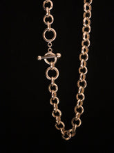 Load image into Gallery viewer, NECKLACE . ROLO CHAIN
