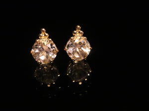 EARRINGS . WHITE TOPAZ BOLITA