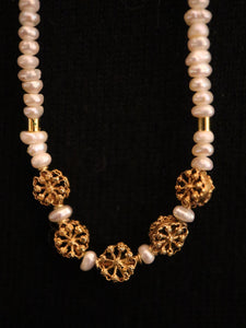 NECKLACE . SAMPAGUITA BEAD WHITE PEARL