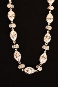 NECKLACE . LEAF LINK