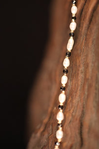 NECKLACE . RICE PEARL SPINEL