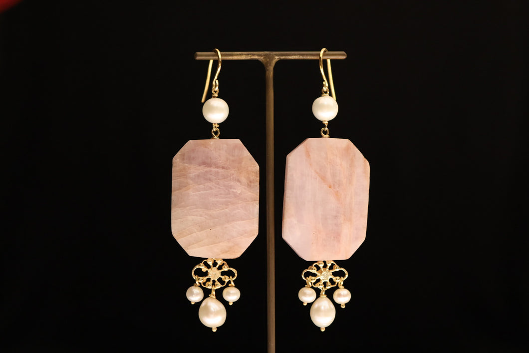 EARRINGS . PINK MOONSTONE PEARL AND FILIGREE