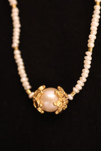 NECKLACE . CAP BEAD PEARL