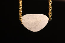 Load image into Gallery viewer, NECKLACE . QUARTZ DRUZY
