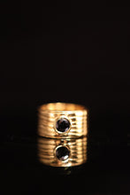 Load image into Gallery viewer, RING . STONE WOOD GRAIN BAND
