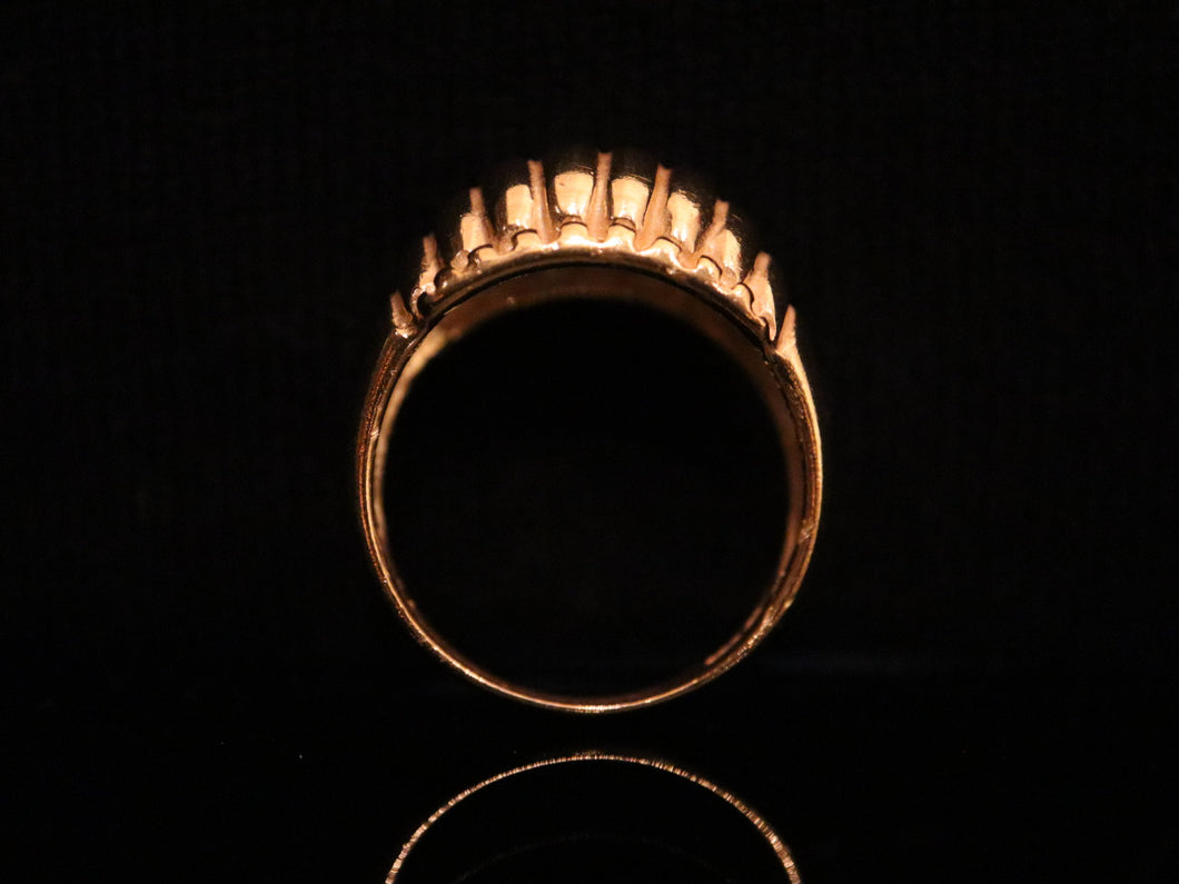RING. RIBBED DOME