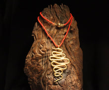 Load image into Gallery viewer, NECKLACE. SNAKE PENDANT ON CORAL/SMOKEY QUARTZ.
