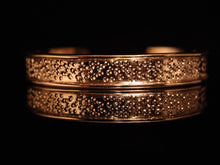 Load image into Gallery viewer, BANGLE. BRASS BORDER

