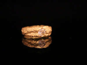 RING . DIAMOND CAST